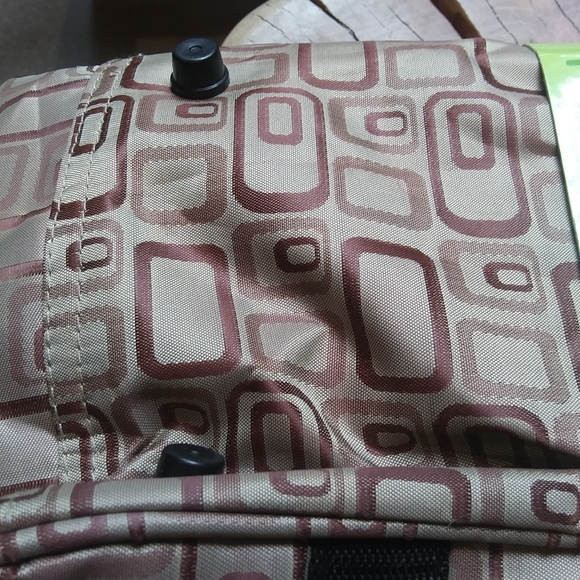 Fashion Pet Carrier - Picture 7 of 7